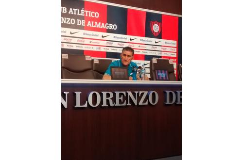 "El entrenador que venga tendrá que adaptar su idea al plantel que tiene"