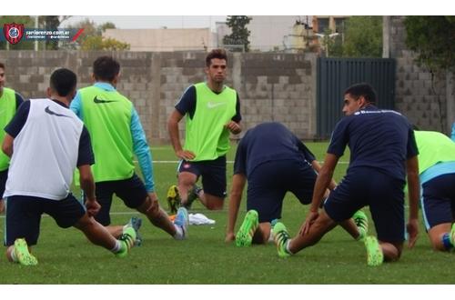 Guede probó con Blandi y Matos