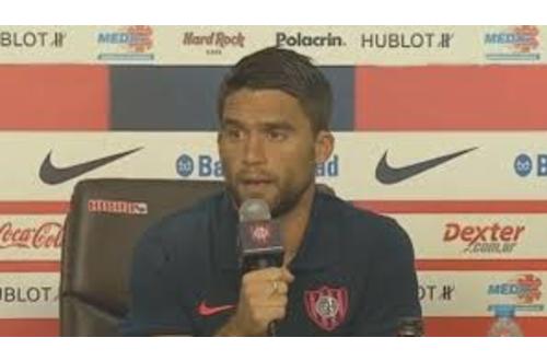 “No entro a la cancha pensando que tengo cuatro amarillas"