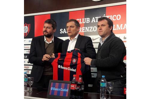 "No es mi idea hablar con Guede, pero si lo haré con Bauza"