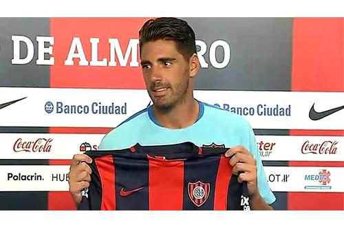 "Aguirre me habló y decidí quedarme"