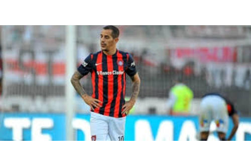 "Podría encajar como un volante por dentro, por el lugar donde juegan Ortigoza y Belluschi”