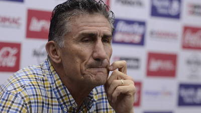 Bauza: "En cada partido seis titulares quedarán afuera"