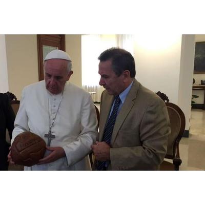 El hijo de René Pontoni visitó a Francisco