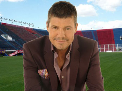 Tinelli por Twitter apoyó y felicitó al plantel y al DT