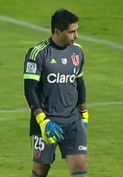 Johnny Herrera quiere salir de Chile: en Boedo y Turquía interesa