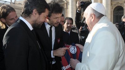 Tinelli: "La gente de SL tiene dos deudas: la Libertadores y la vuelta a Boedo. Vamos por las dos"