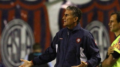 "Bauza: "En 48 hs se definiría lo de Piatti"