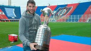 Piatti en la final como fútbolista del año
